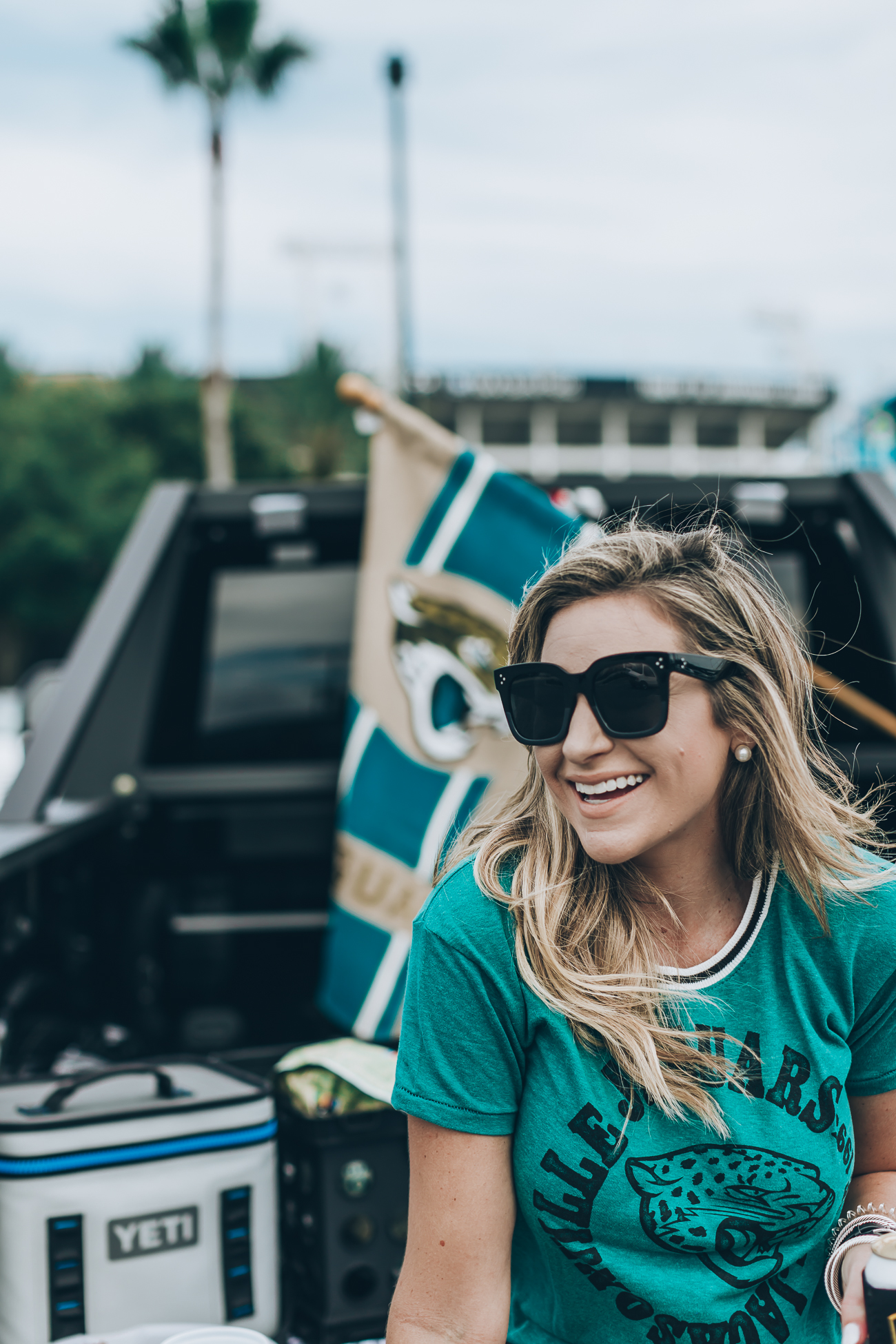 Football Season Tailgate, Jacksonville Jaguars - SHOP DANDY