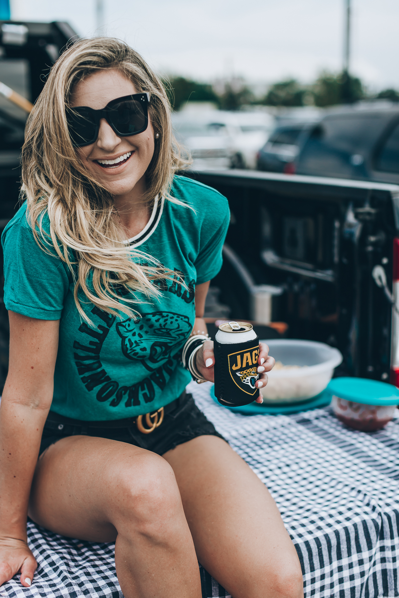 Football Season Tailgate, Jacksonville Jaguars - SHOP DANDY